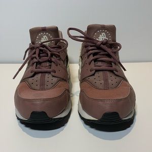 Womens Air Huarache Run- Smokey Mauve